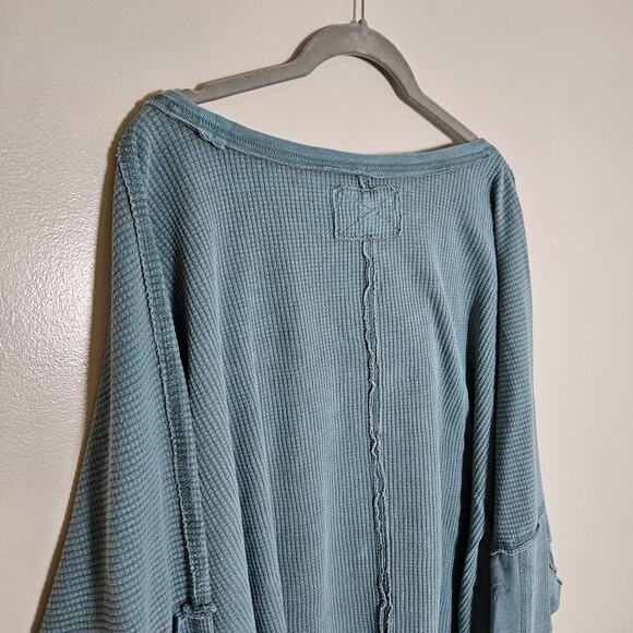 NWOT We The Free  Microphone Drop Thermal Oversized Slouchy Thumbholes Sz Medium - Picture 12 of 15